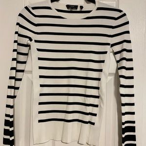 THEORY Black and White Longsleeve